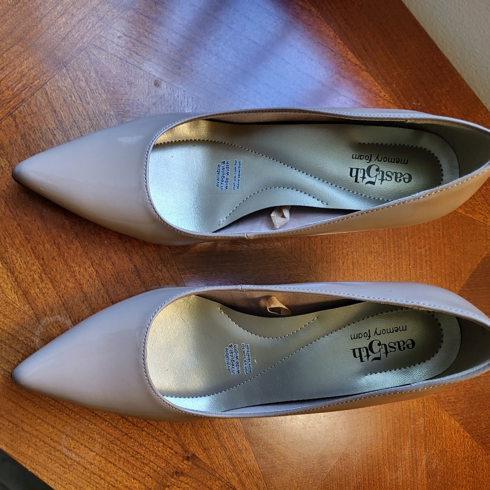 Women east5th kitten heel shoes 6w, 6.5 size